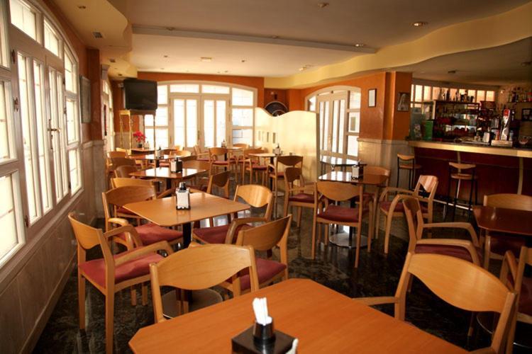 Hotel Los Arcos El Alquián 외부 사진